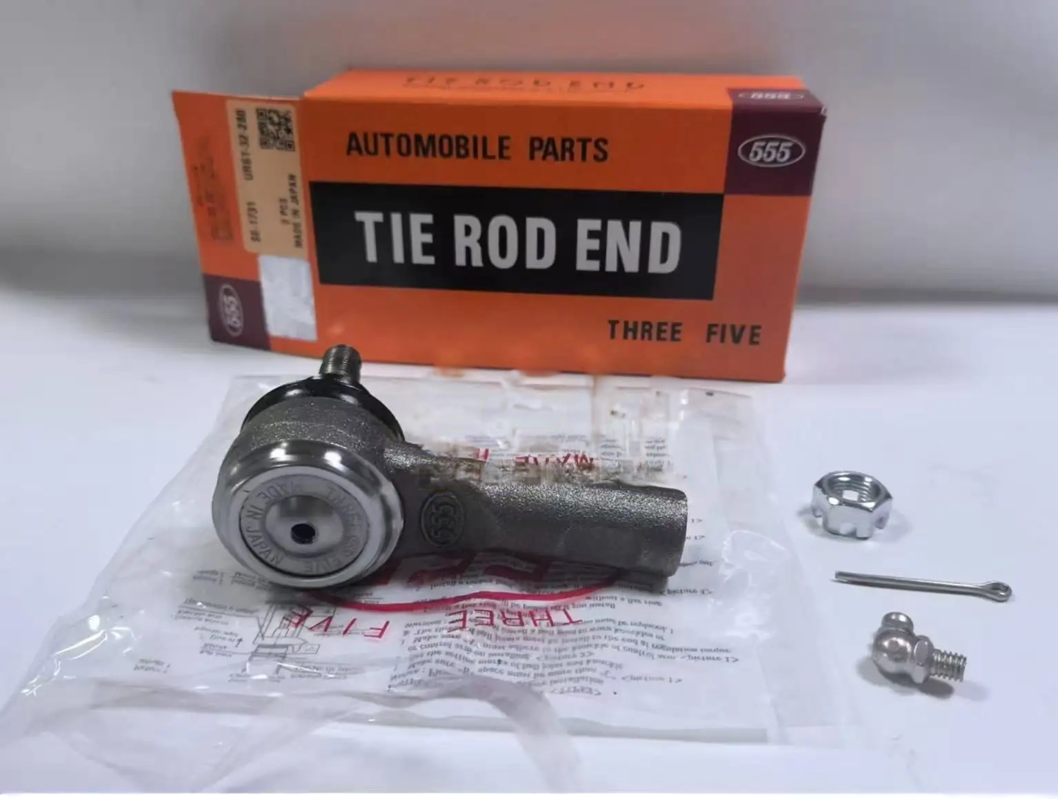 MAZDA 555 BRAND SE-1731 UR61-32-280 TIE ROD BALL HEAD WITH OIL INJECTION HOLE